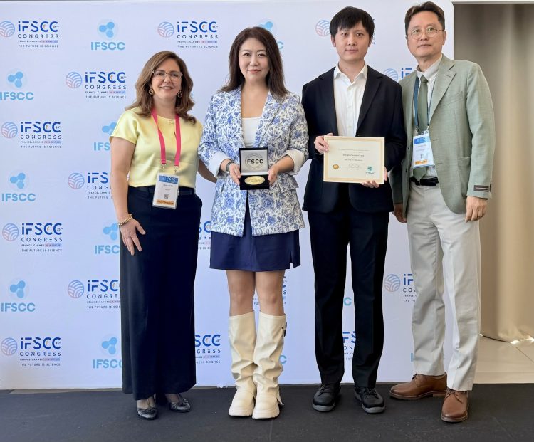 1758090026-4bbfc2a9b3c3408