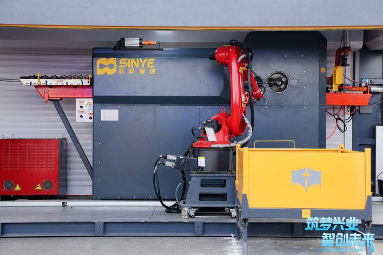 国内首个自研智能建造机器人集群发布，新松联合五冶集团引领建筑智能化升级